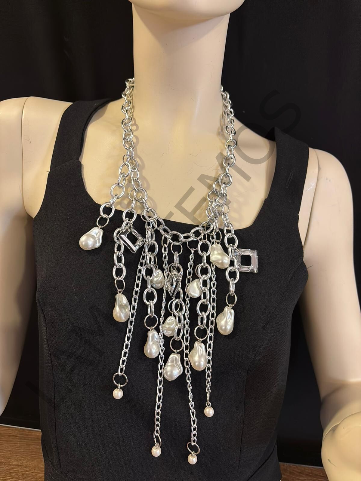 PİNİ KOLYE KREM - STD