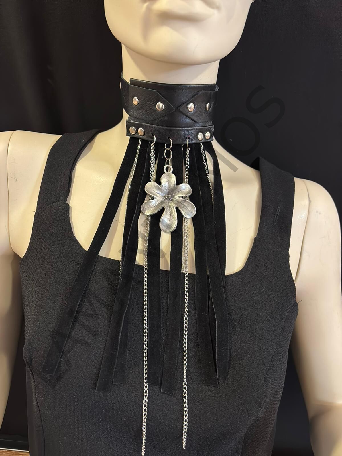 ROMİ KOLYE SİYAH - STD