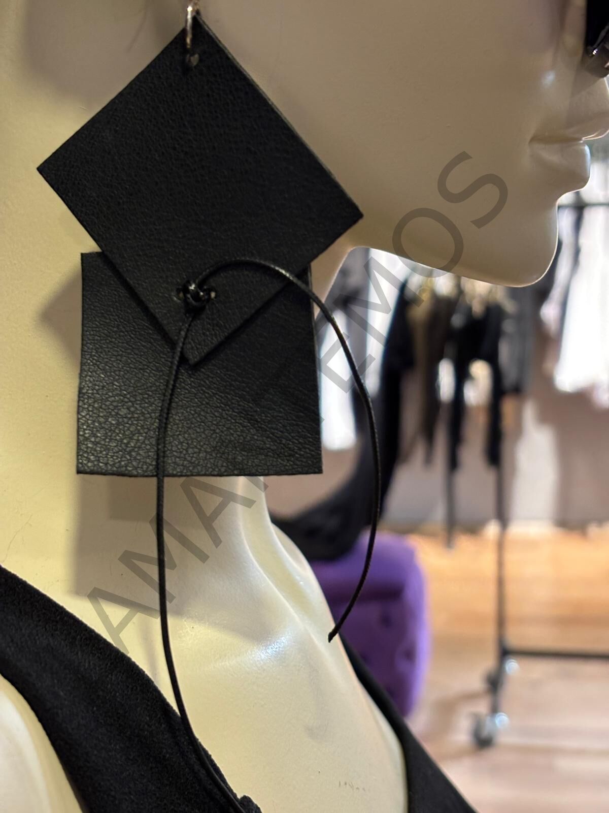 LECİ KÜPE SİYAH - STD