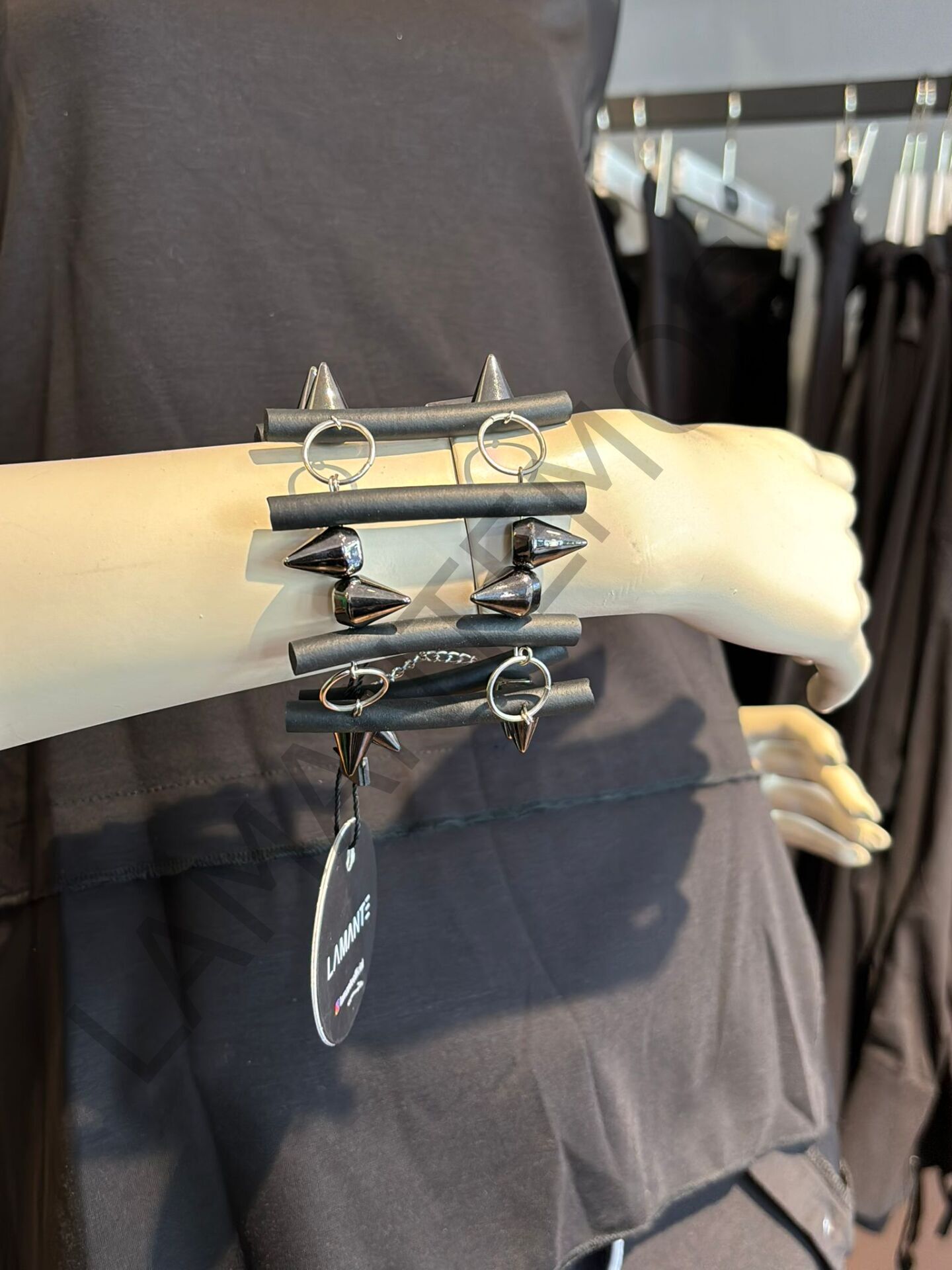 SOKO BİLEKLİK SİYAH - STD