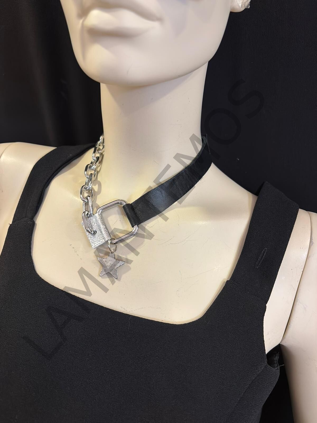 SOPE KOLYE SİYAH - STD