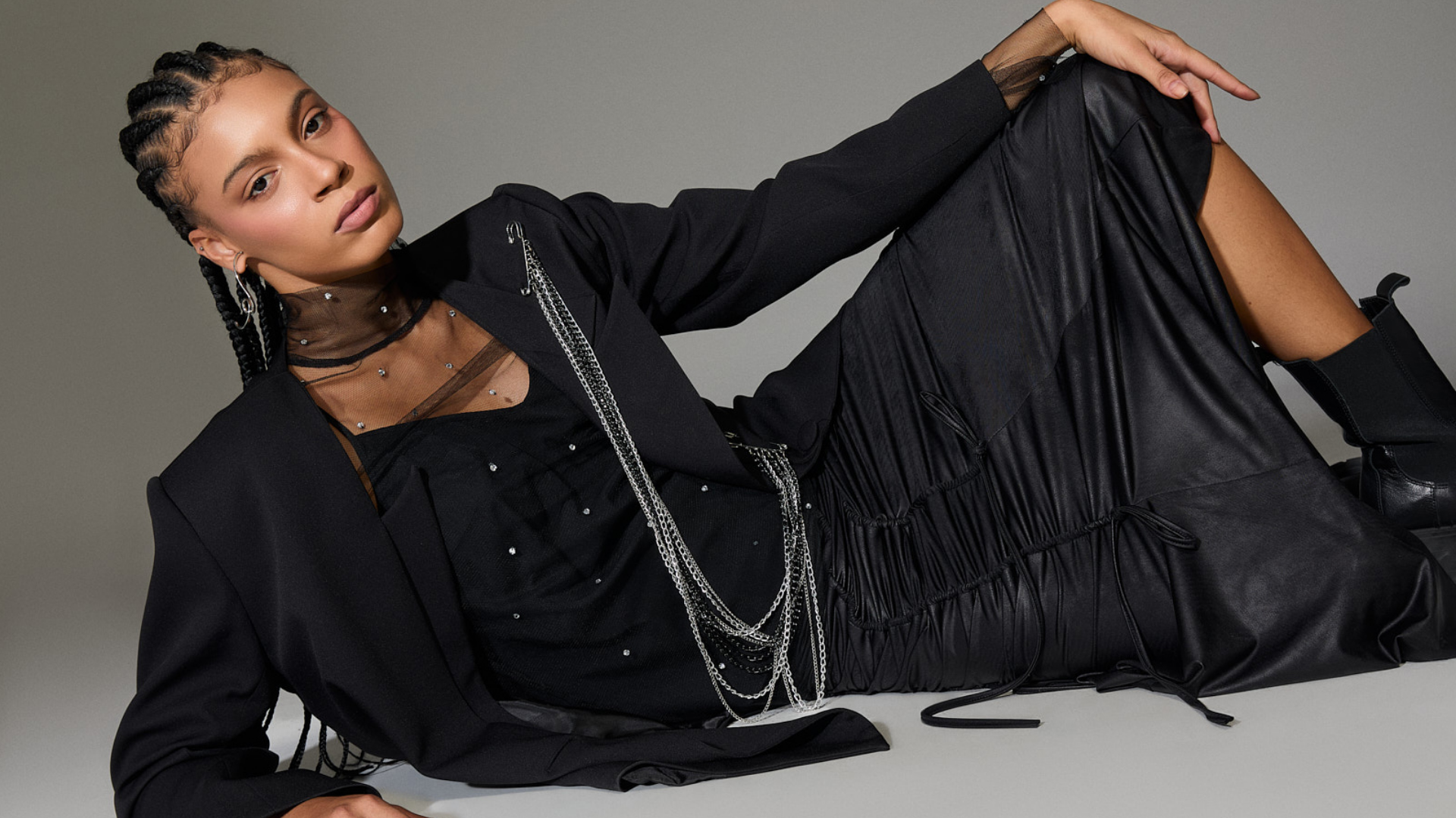 Sezon Sonu Fırsatlarıyla Dolabını Yenile